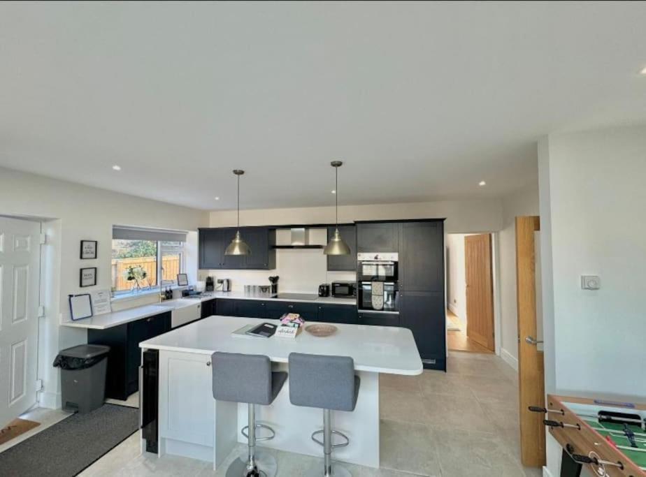 Stylish Apartment Near The Centre Of Χαρογκέιτ Εξωτερικό φωτογραφία